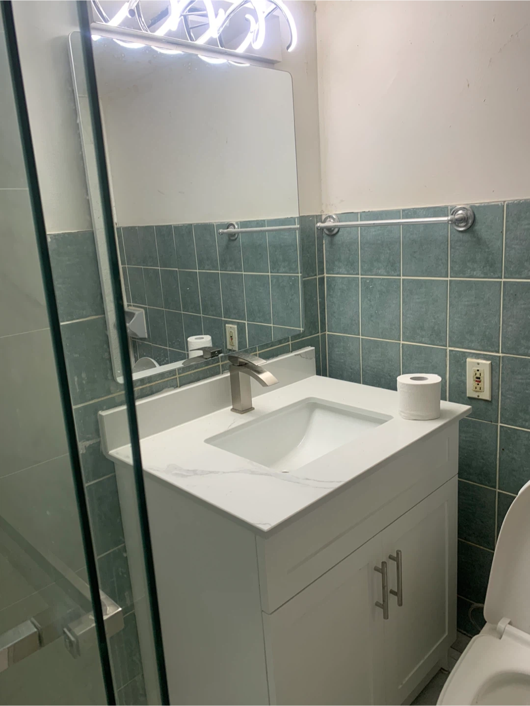 Basement apartment rent - photo 5