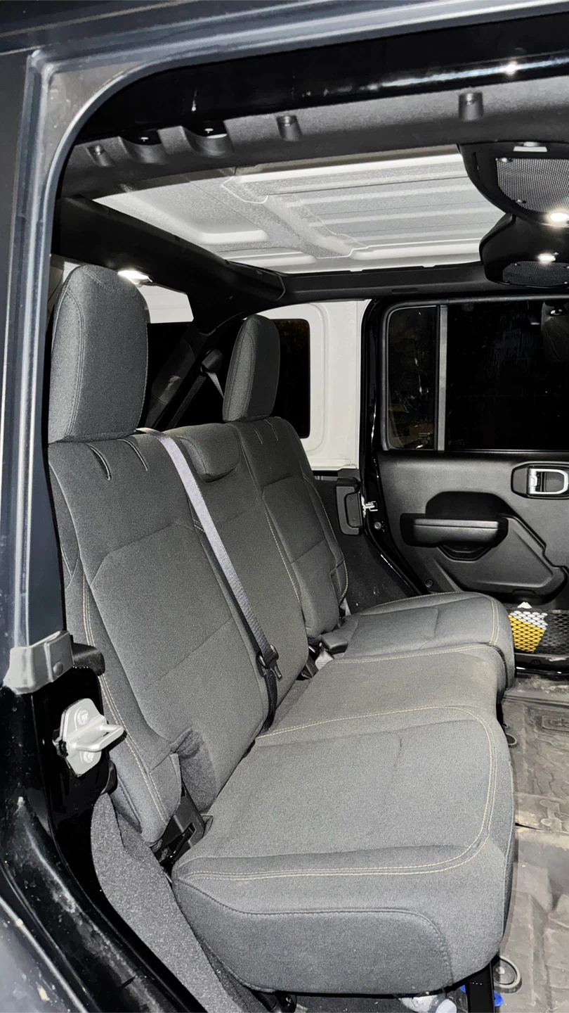 Jeep Wrangler Willys 4-Door Lease - photo 3