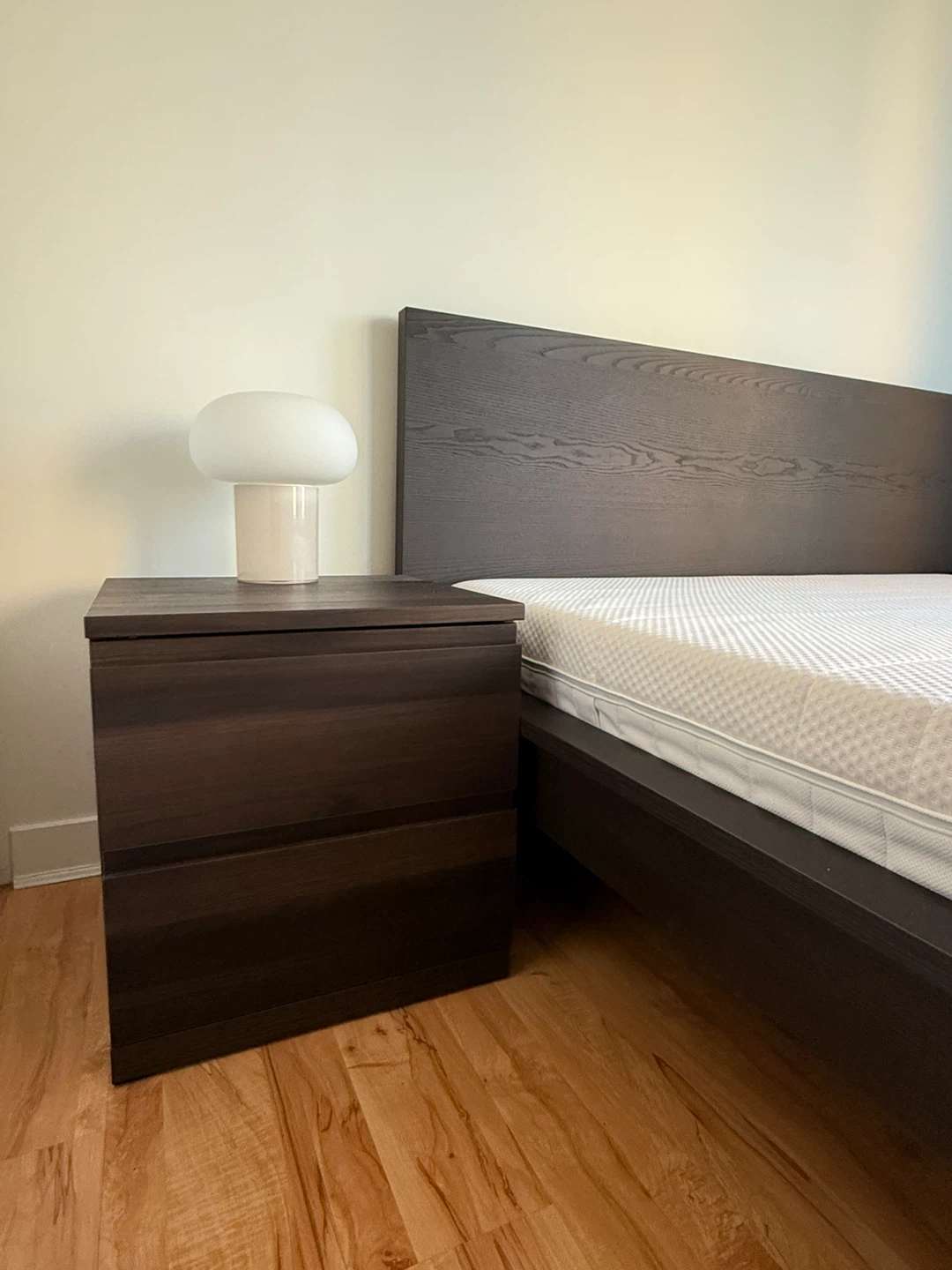 IKEA Queen Bed Set - Frame, Mattress, 2 Nightstands - photo 4