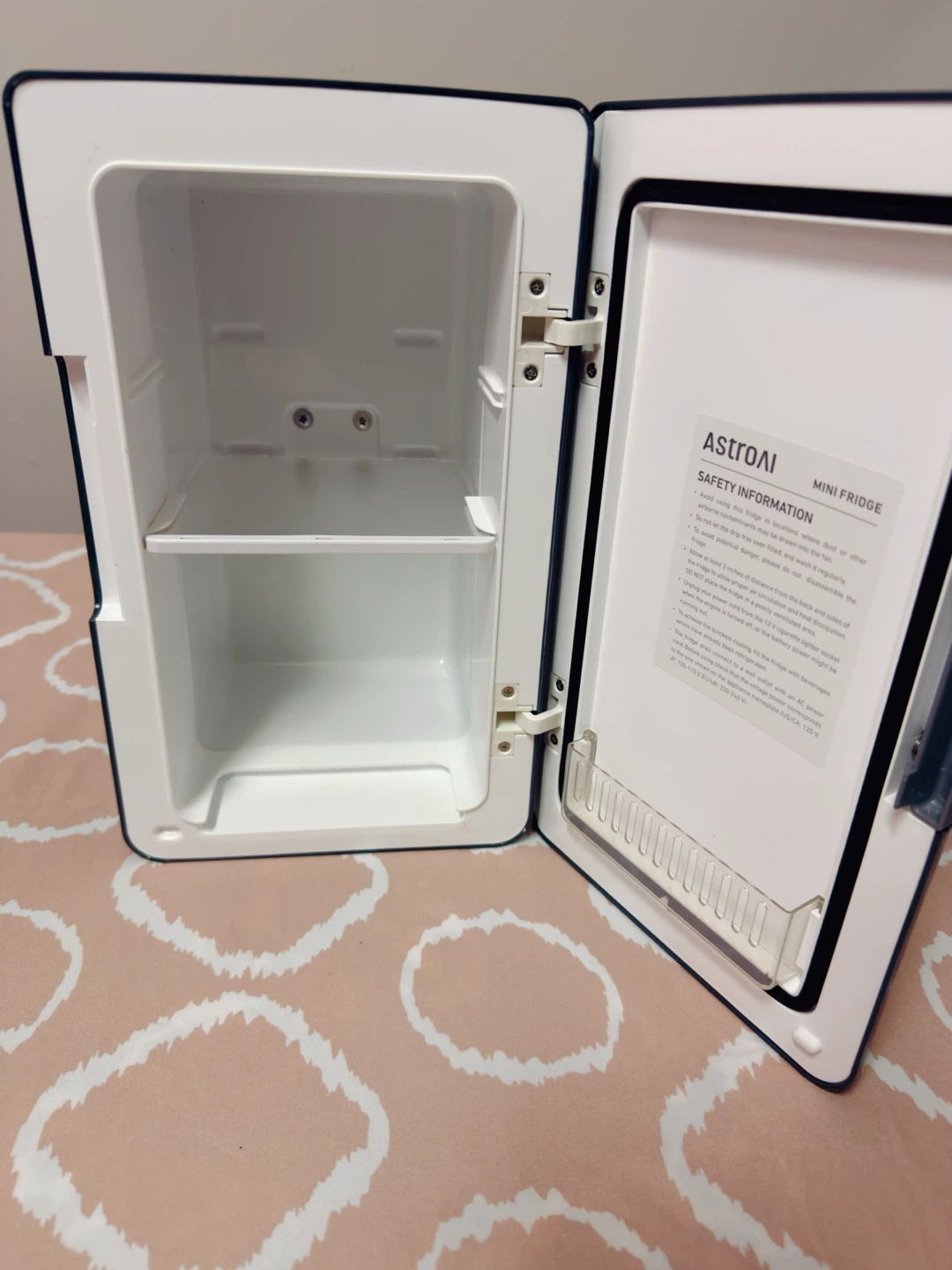 Brand New Mini Fridge - Open Box - photo 2