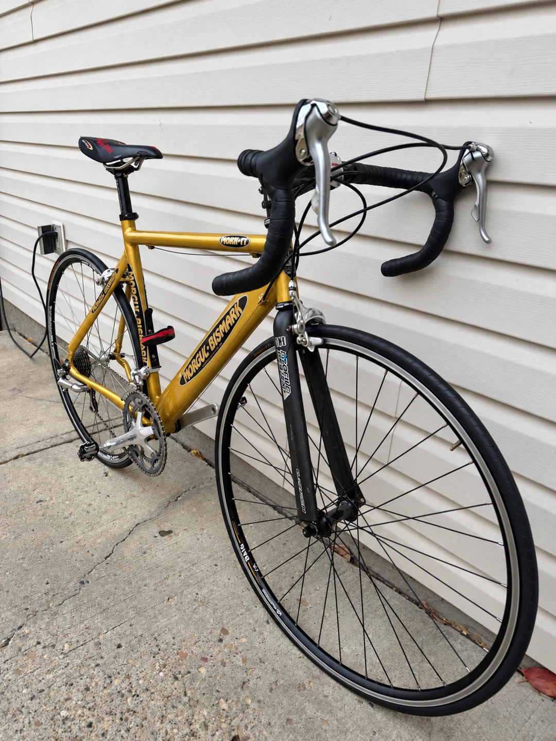 MORGUL BISMARK MANX TT ROAD BIKE IN STRIKING GOLD. - photo 4