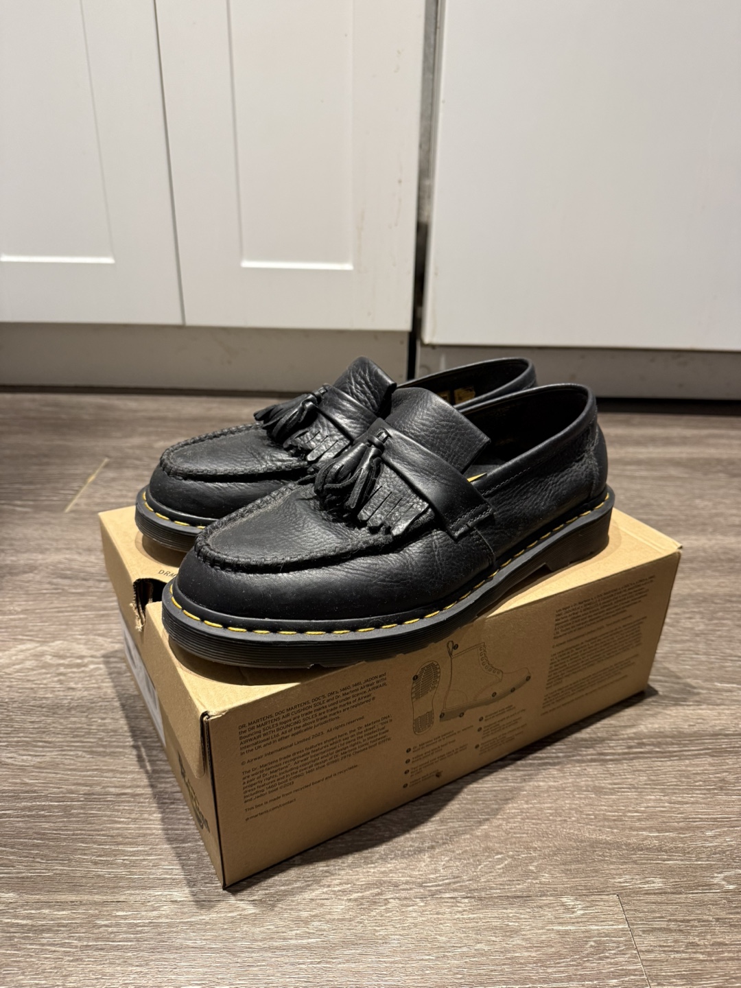 Dr. Martens Adrian Loafers M11 W12