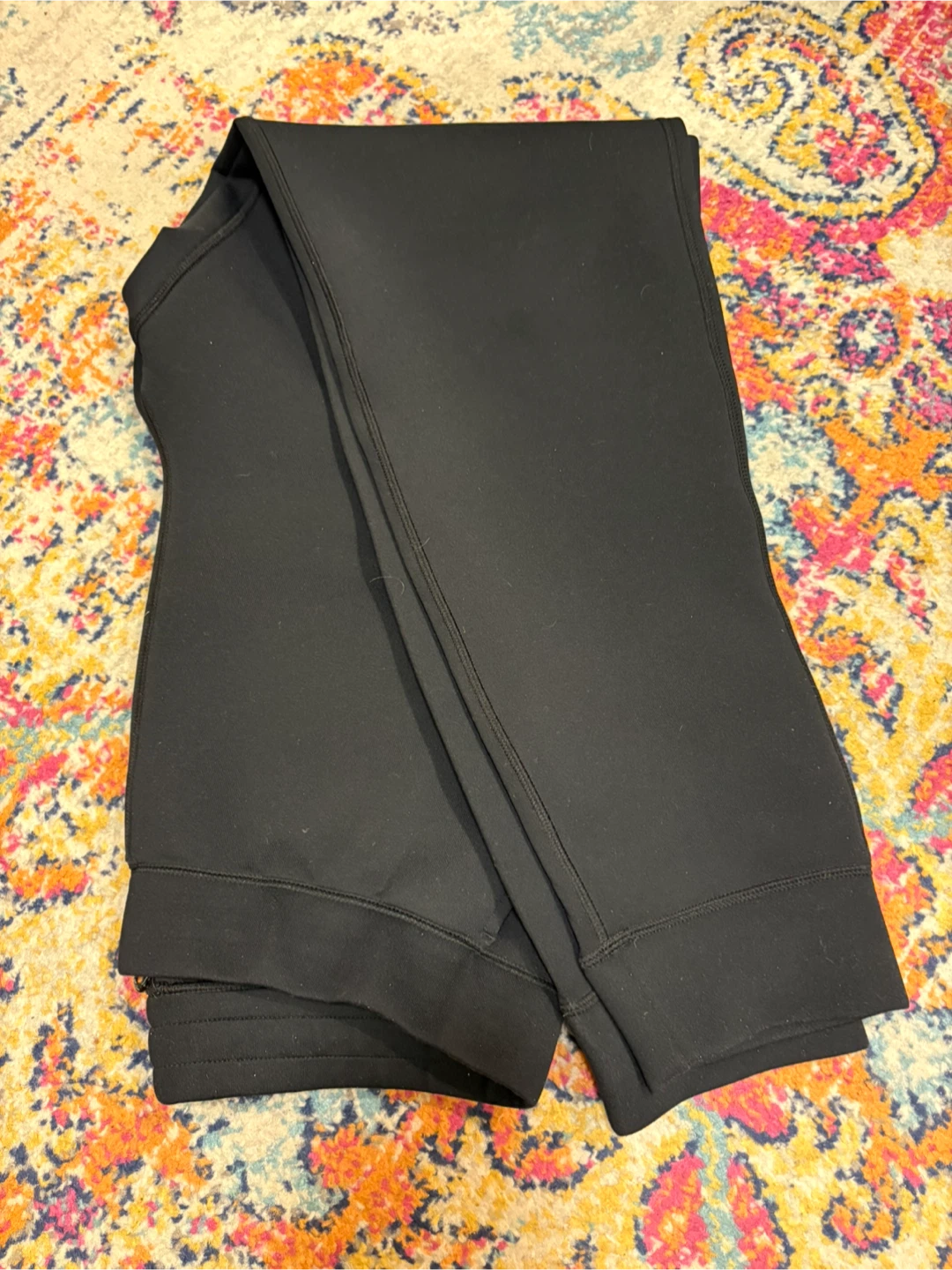 Uniqlo Black Jogger Pants Large - photo 2