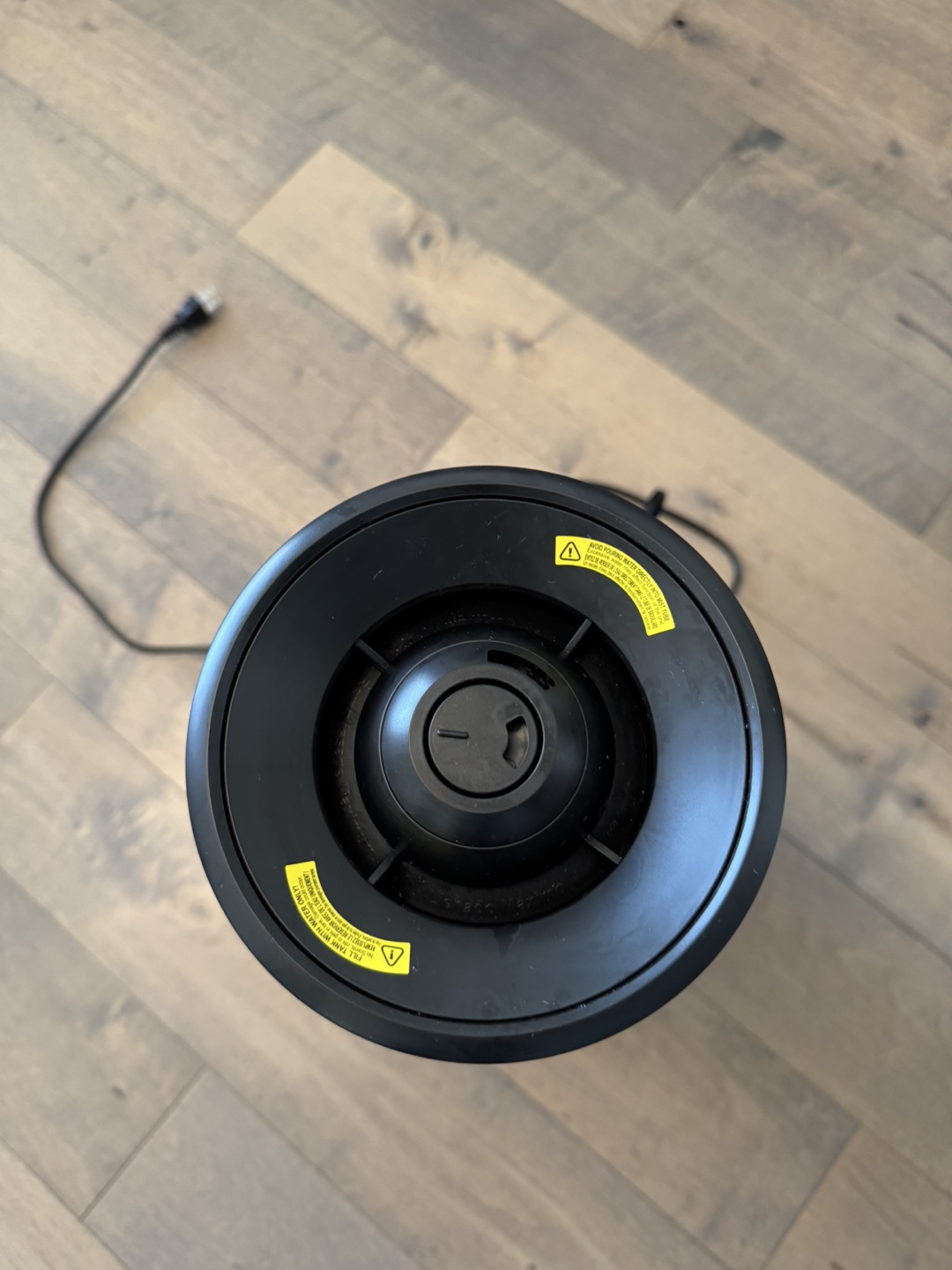 PureGuardian Black Tower Humidifier - photo 2