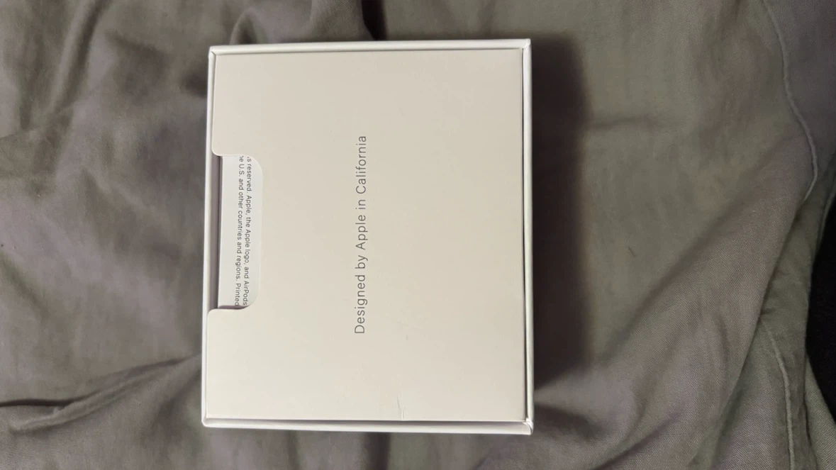 Apple AirPods Pro 3 - photo 2