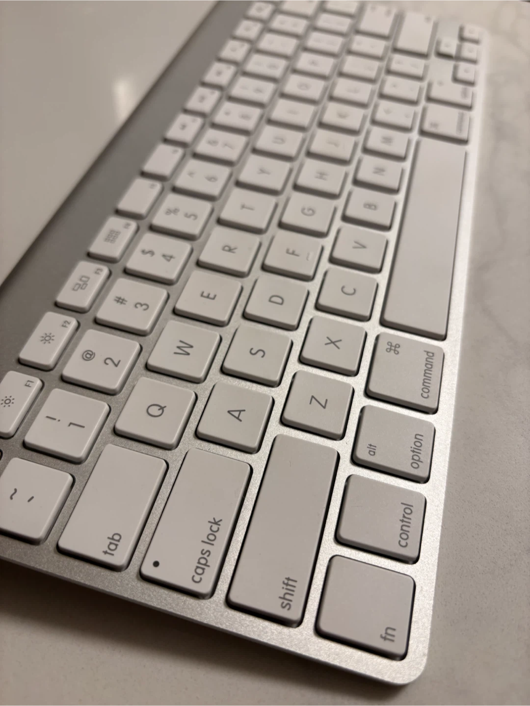 Apple Wireless Keyboard A1314 - photo 2