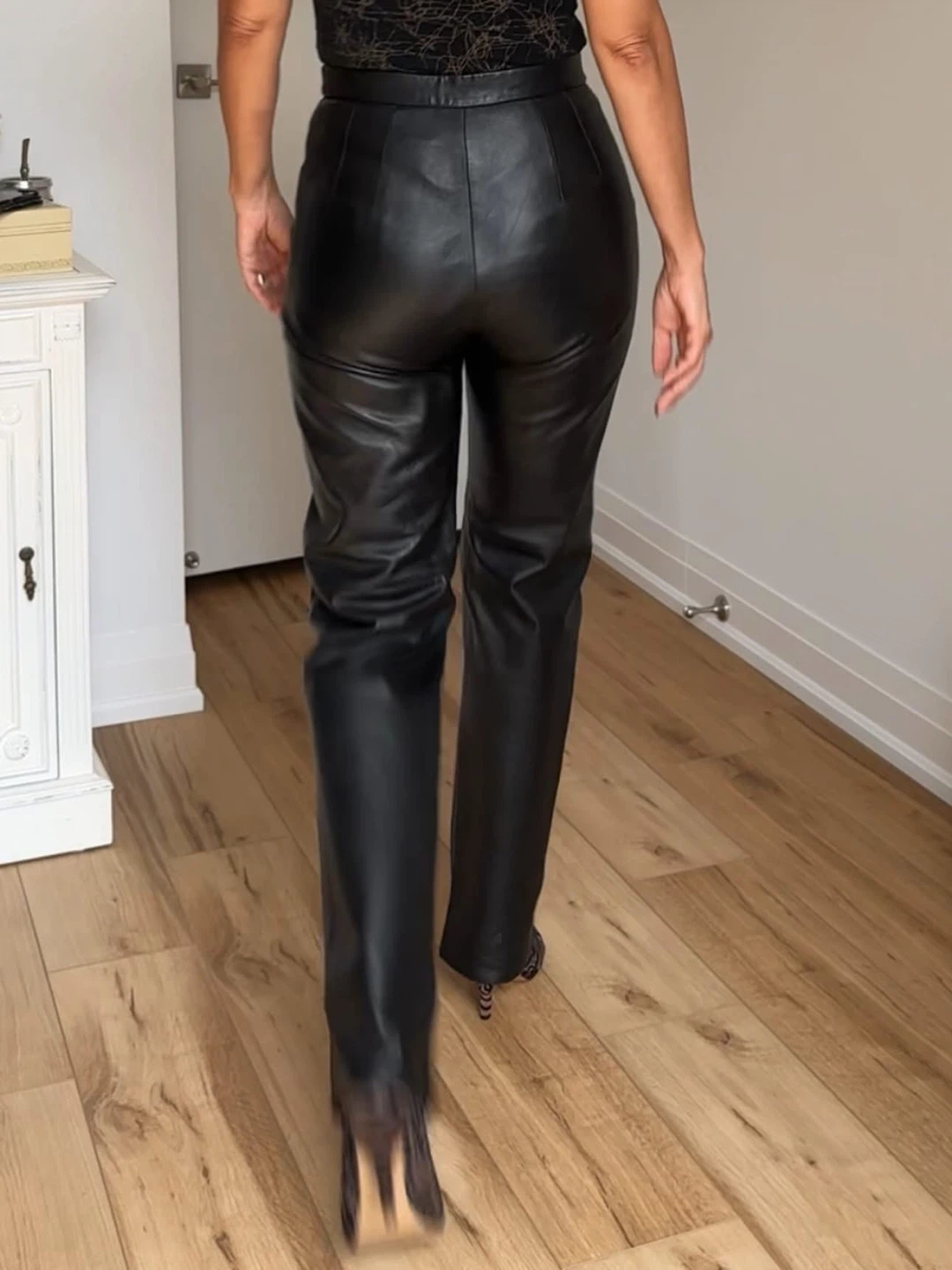 Vintage Jaqueline Ferrar Genuine Leather Pants - photo 4
