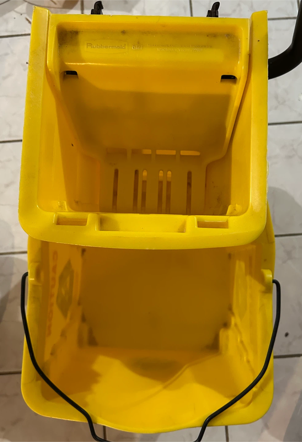 Rubbermaid Commercial Mop Bucket with Wringer