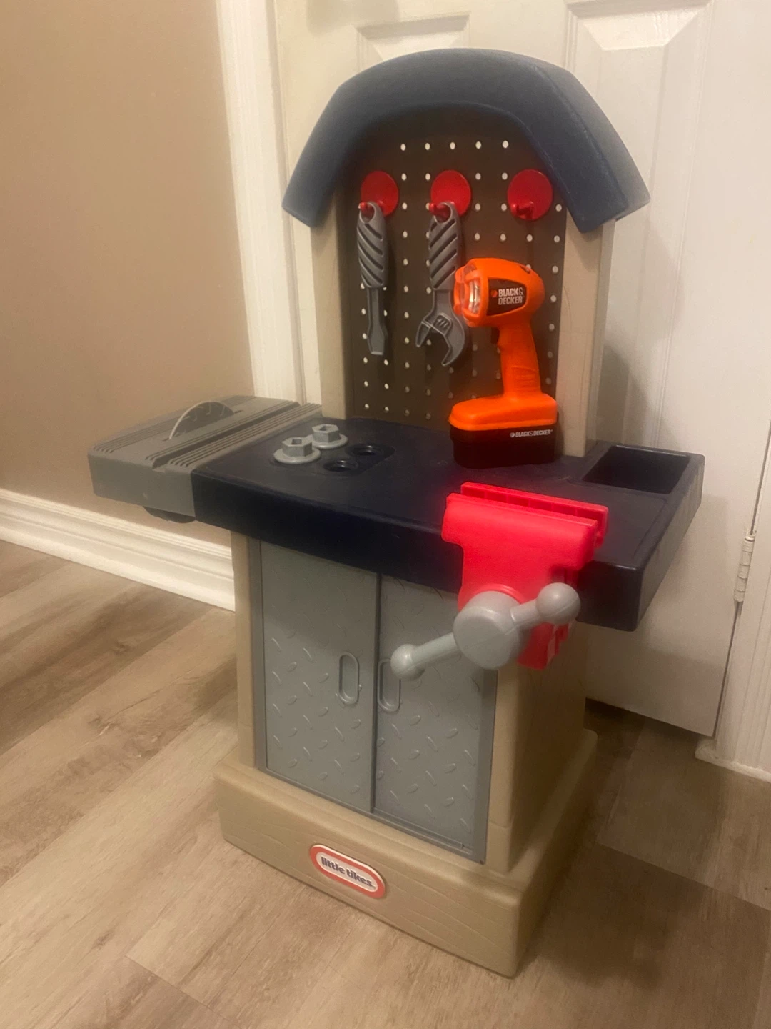 Little Tikes kids tool bench - photo 2