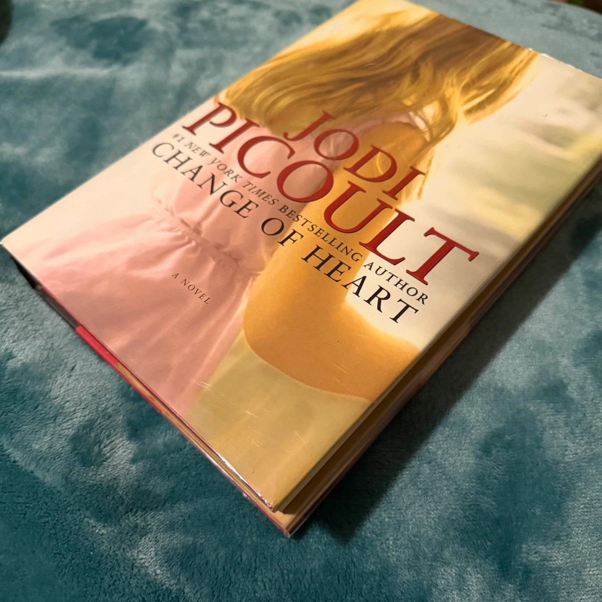 Change of Heart by Jodi Picoult Novel - photo 2