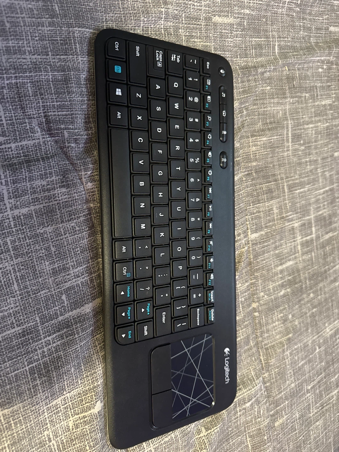 Logitech Wireless Touch Keyboard K400r