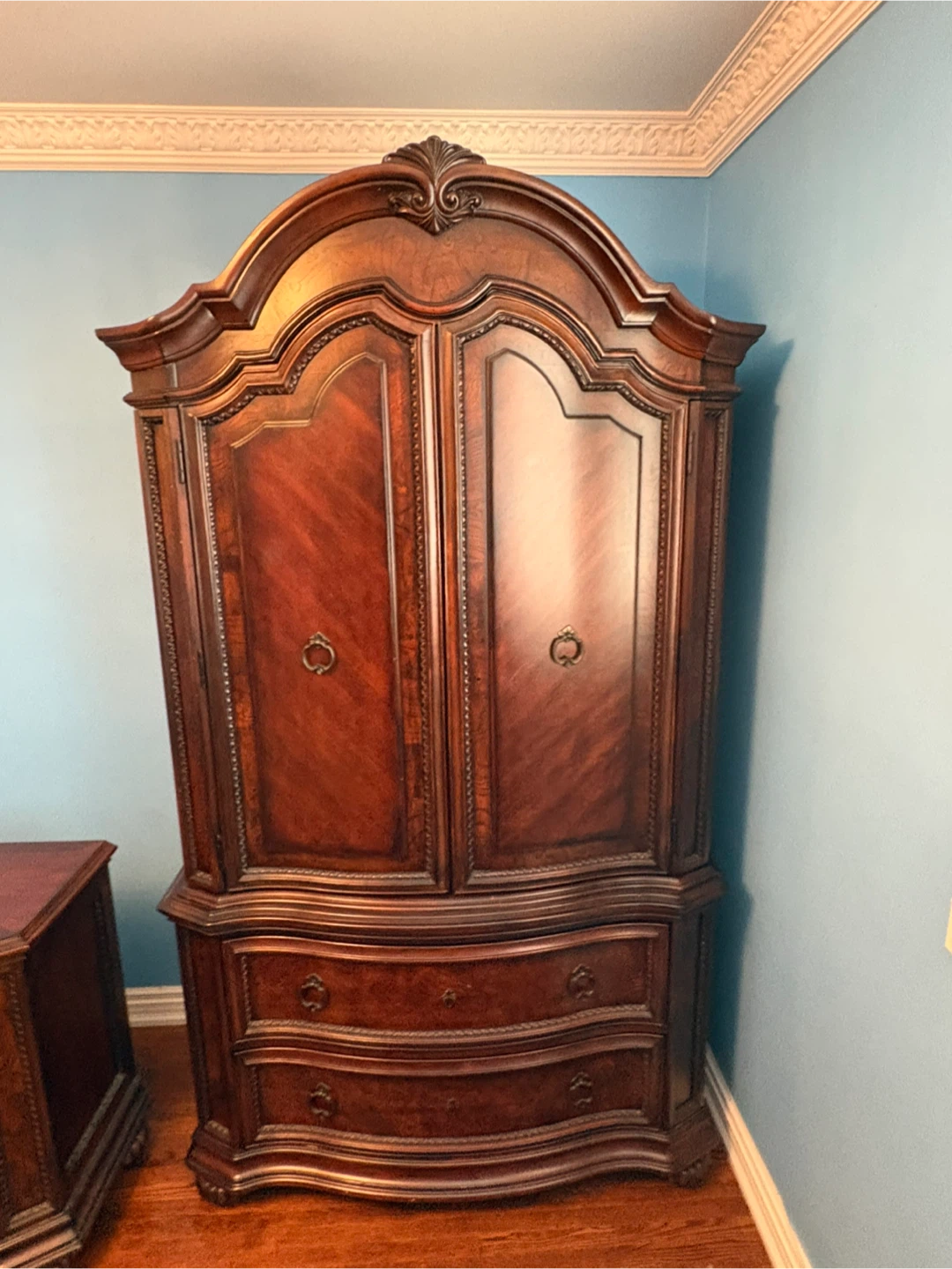 Free delivery Traditional Dark Wood Armoire