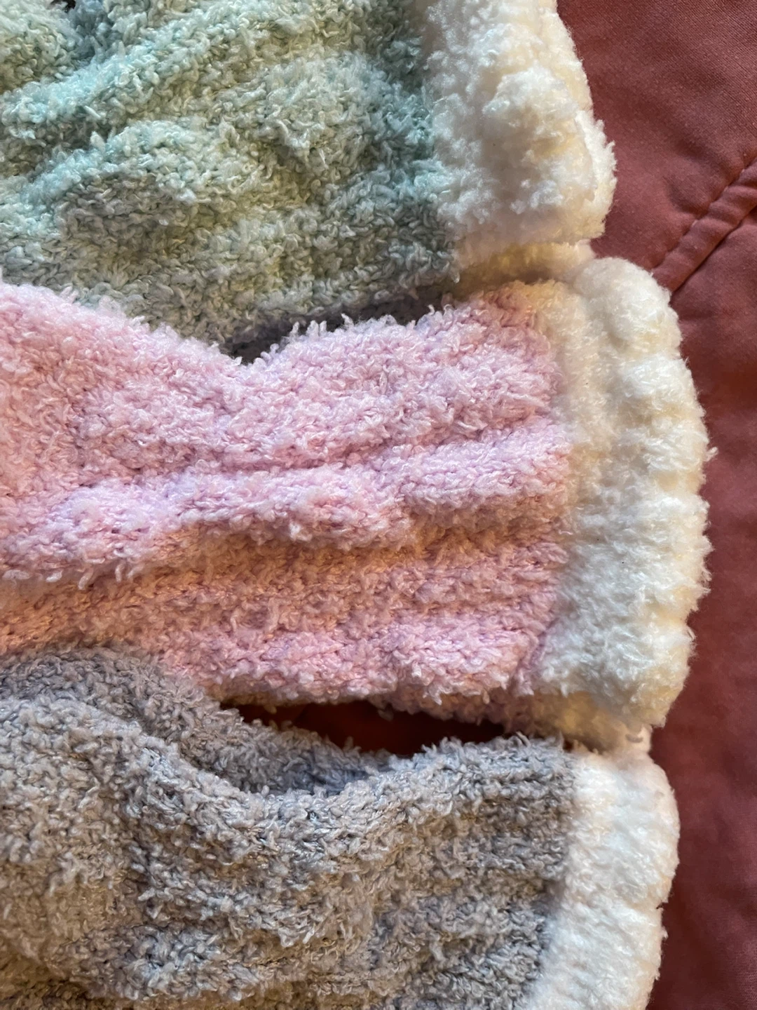 Four pairs of fuzzy plush socks - photo 2