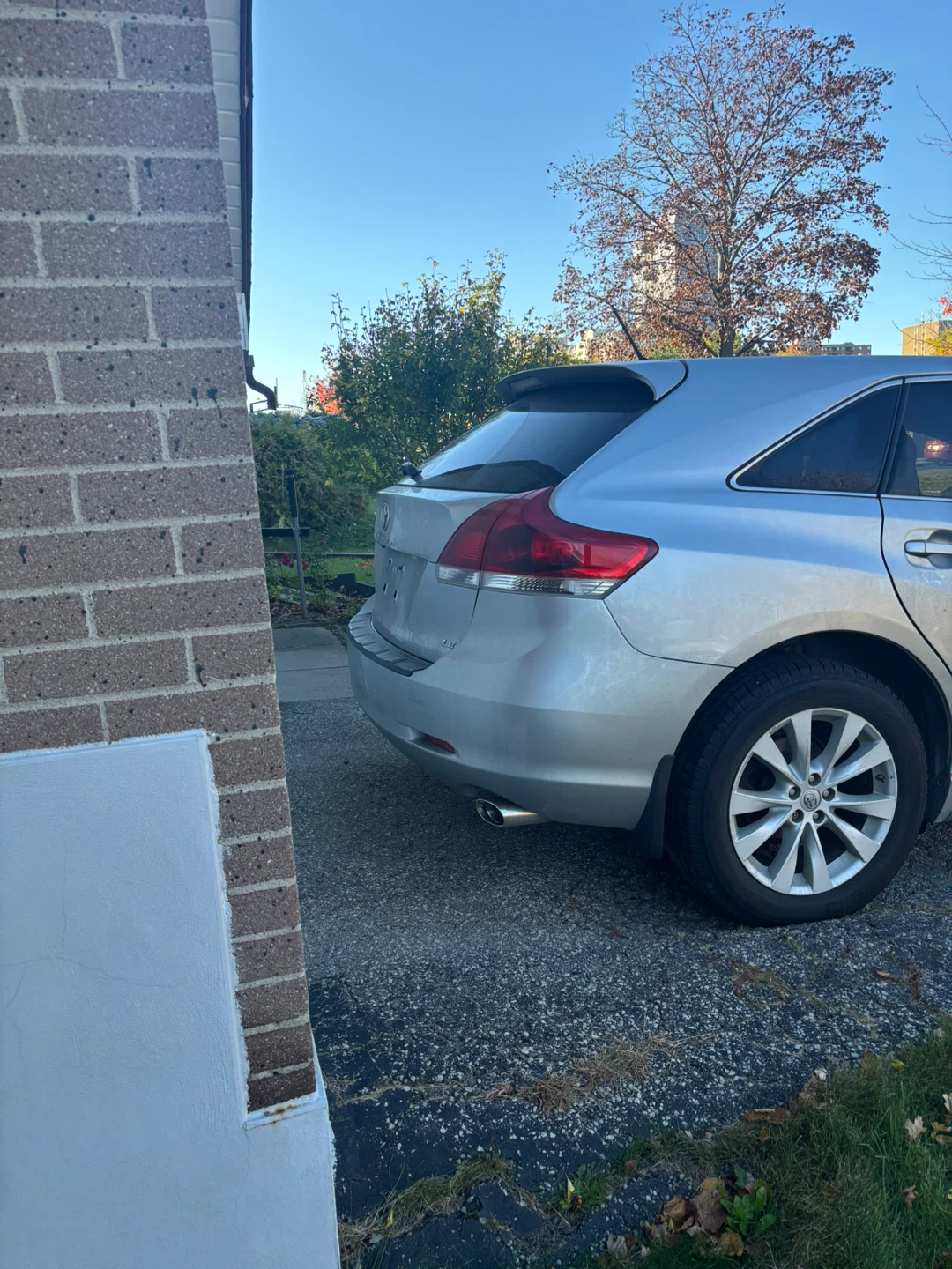 Toyota Venza LE Silver 91000 km - photo 3