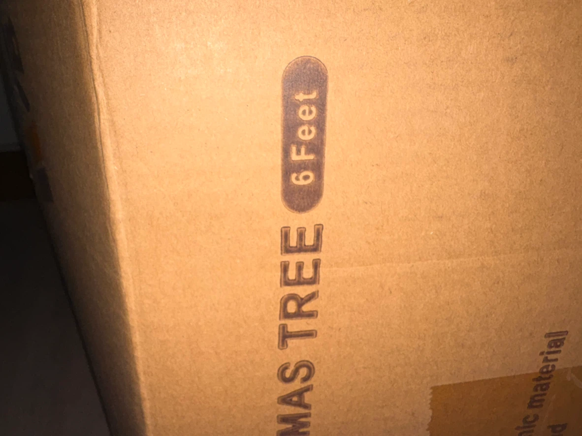 6 Foot Prelit Artificial Christmas Tree - photo 5