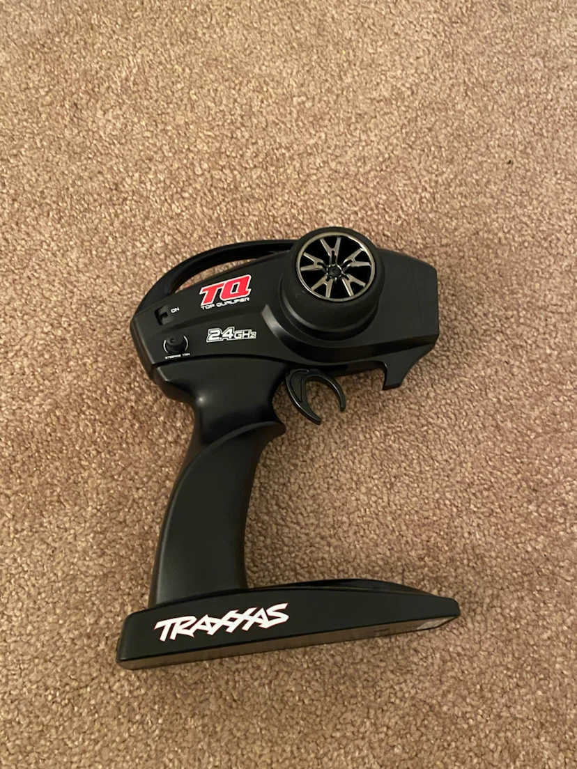 Traxxas Slash RC Truck with Controller and Charger - photo 4