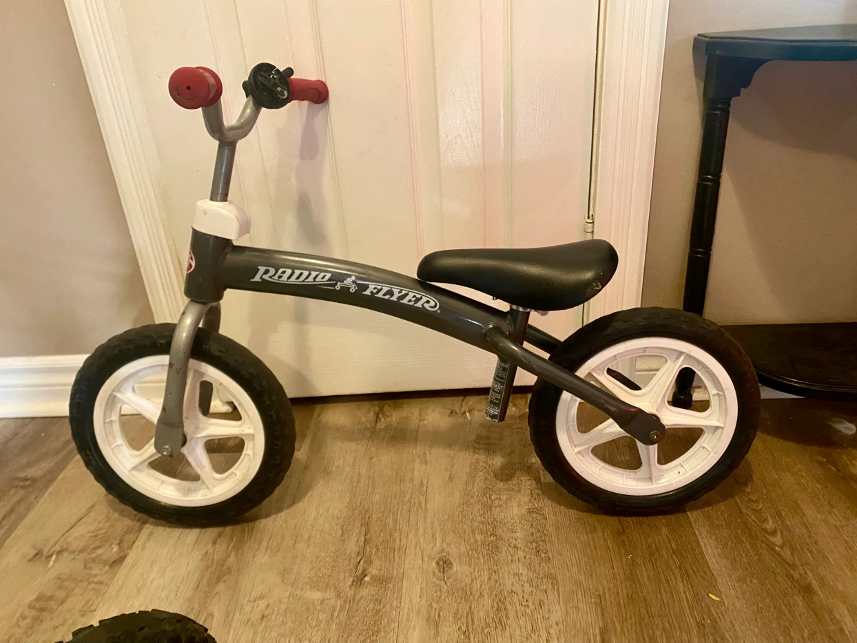Radio Flyer glide & go balance bike