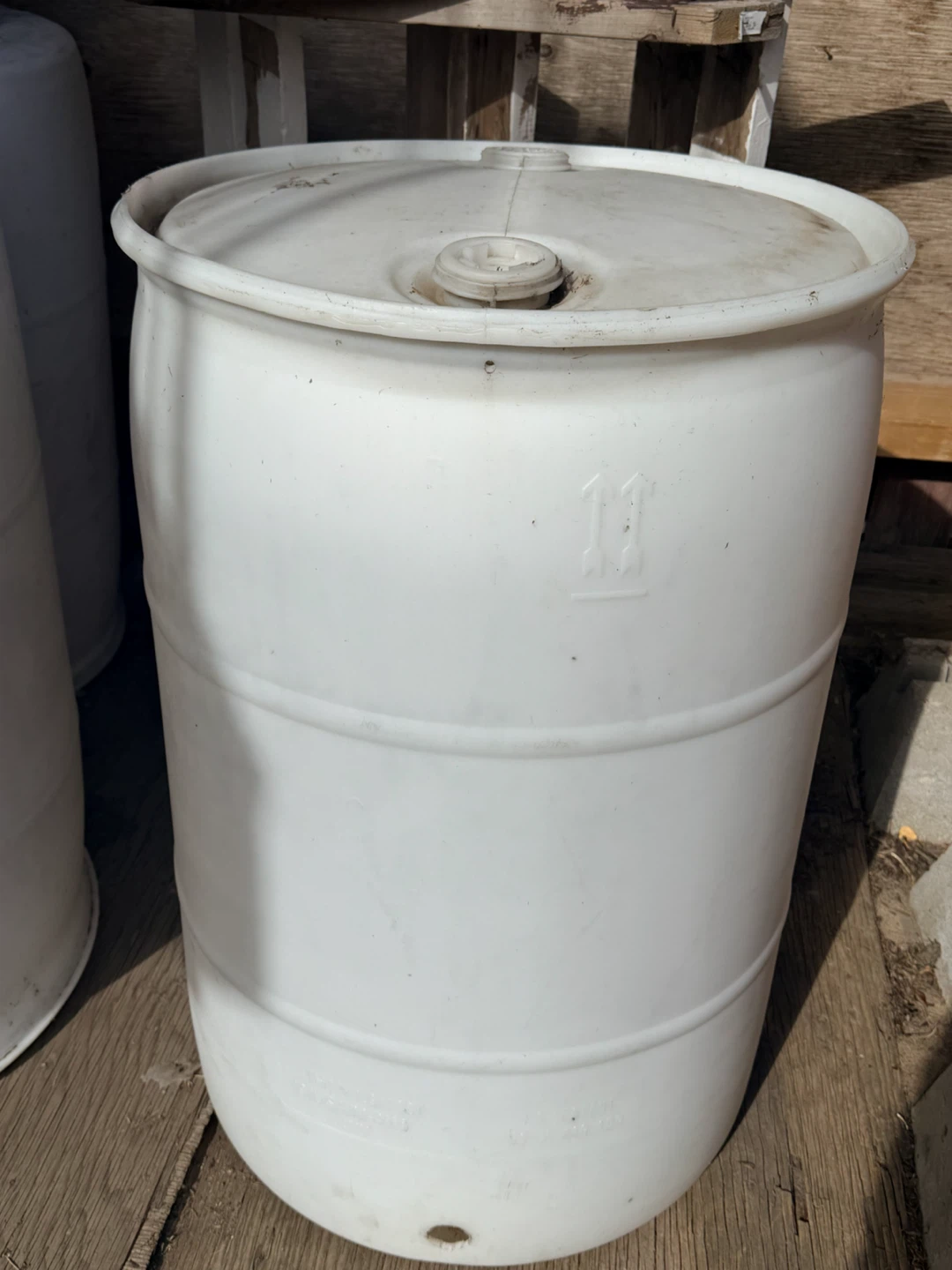 White Plastic rain Barrel - photo 2
