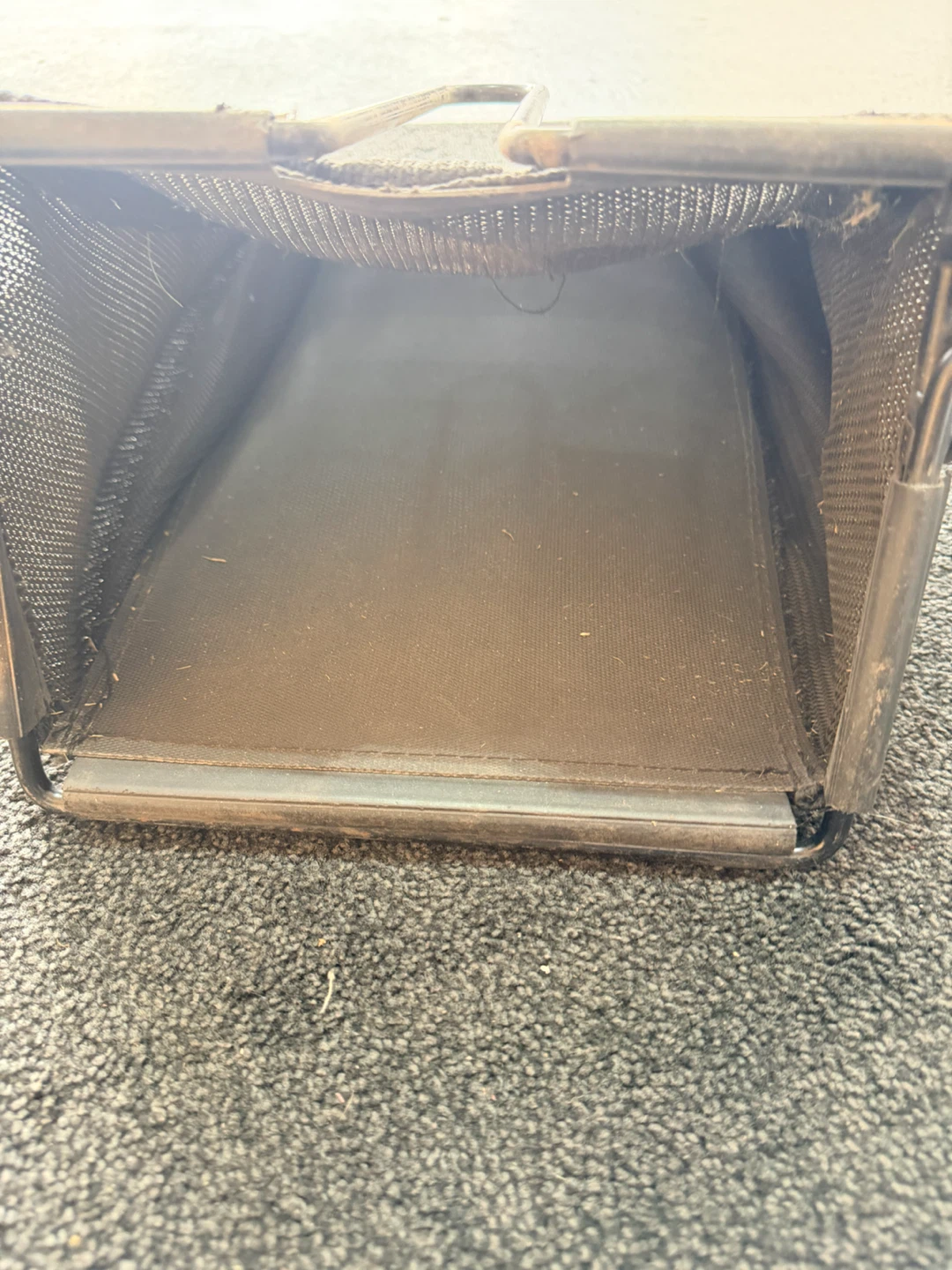 Black and Decker Lawn Mower Grass Catcher - photo 3