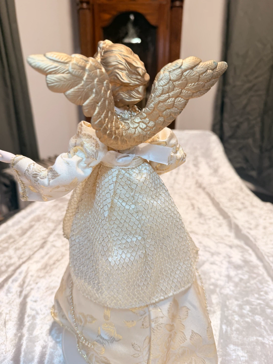 Decorative Angel Tree Topper - photo 4