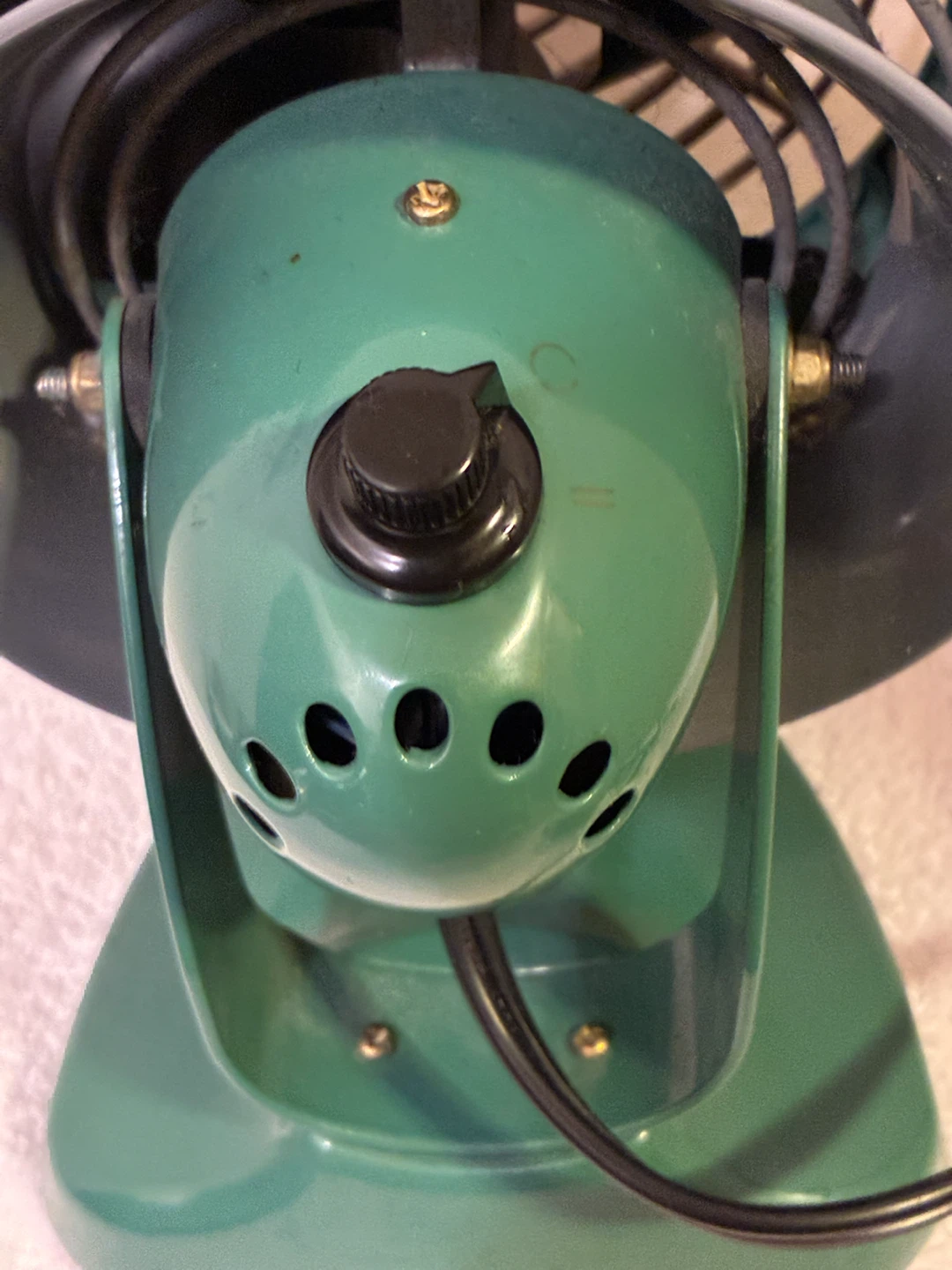 Vornado Retro Desktop Fan - photo 5
