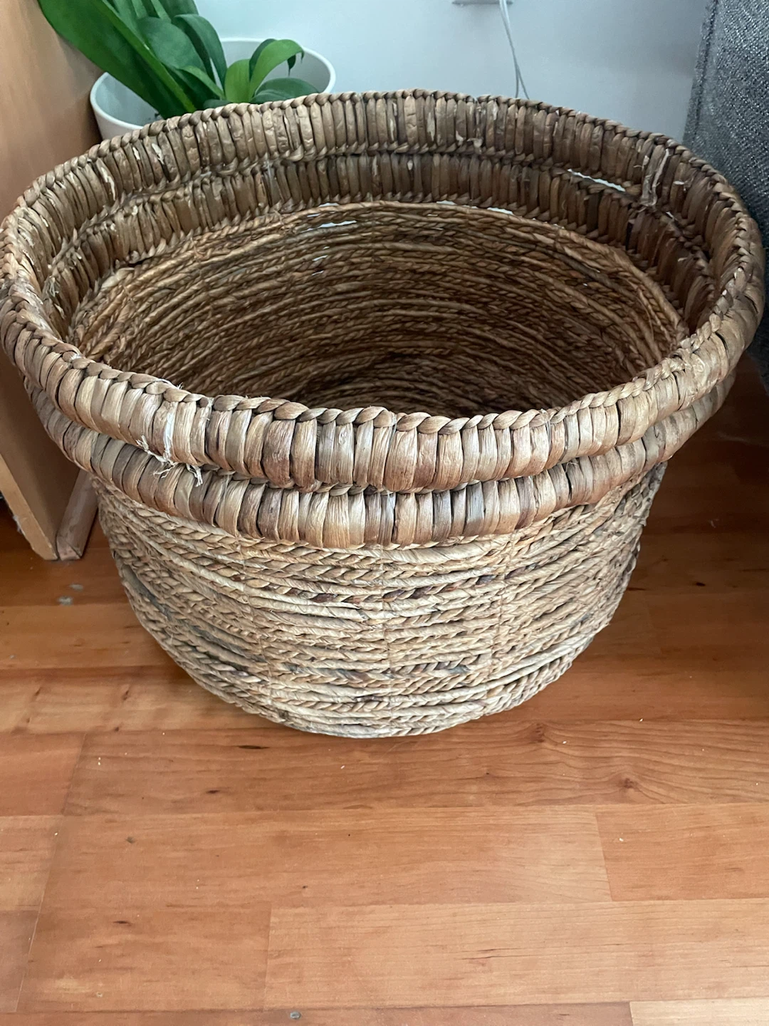 Woven Seagrass Basket - photo 2
