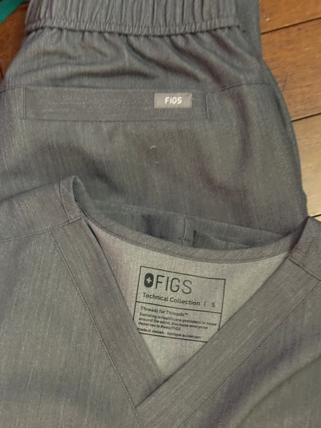 FIGS Technical Collection Scrub Set - photo 5