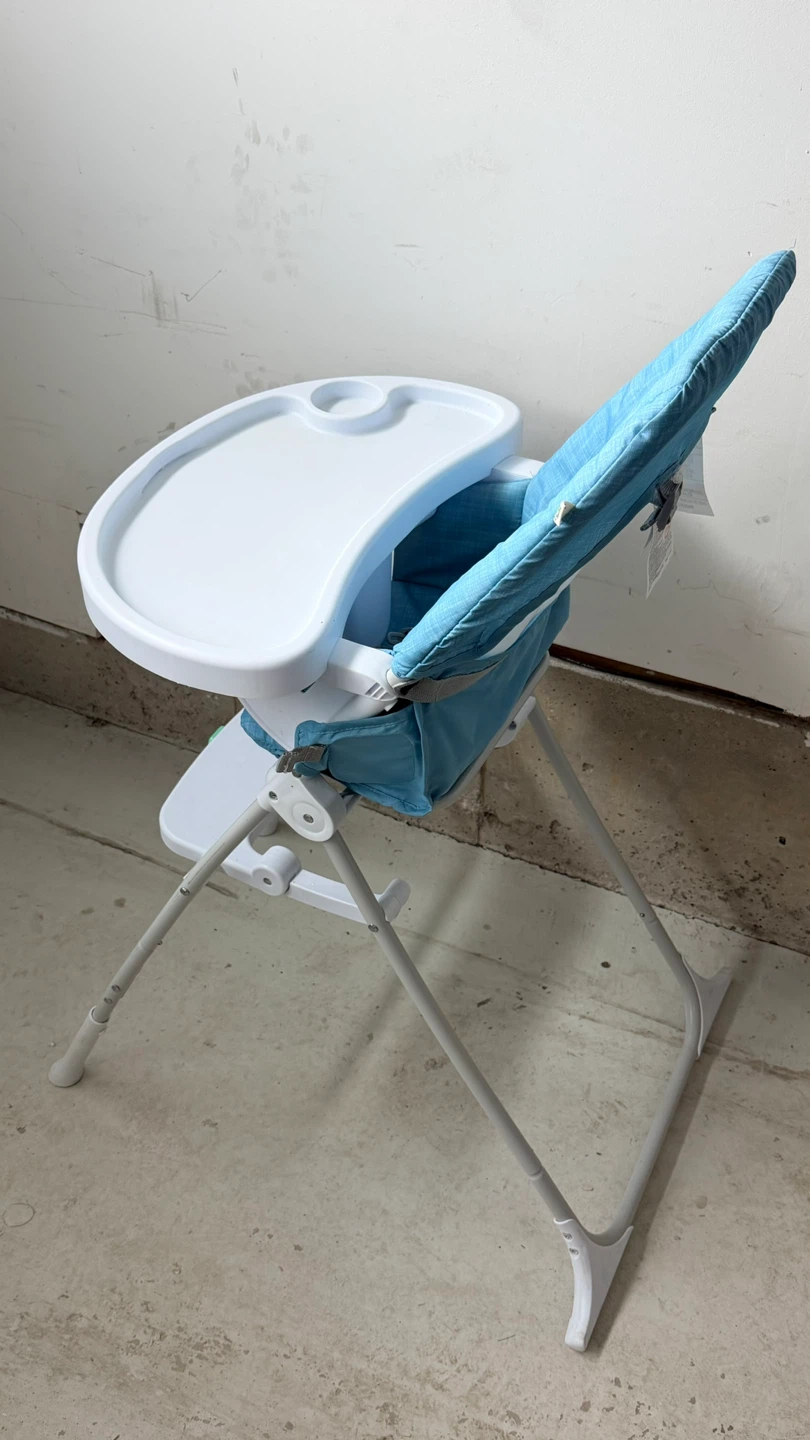 Folding High Chair with Blue Seat - photo 2