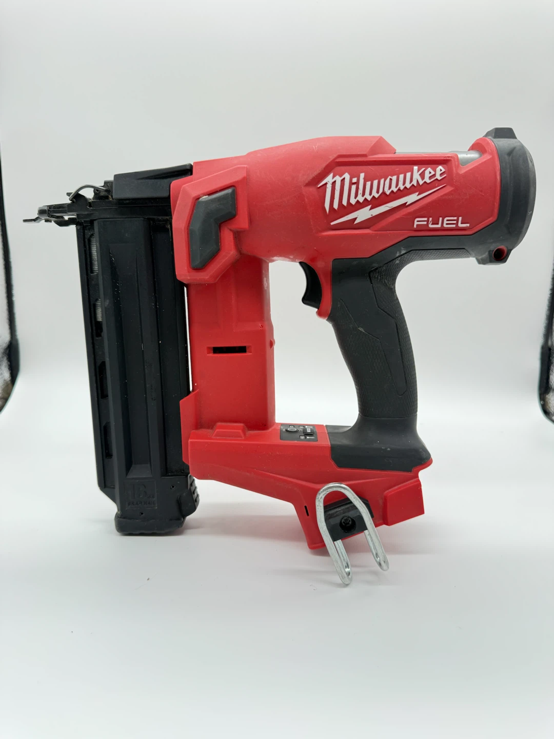 Milwaukee M18 FUEL Brushless Gen II 18-Gauge Brad Nailer 2746-20