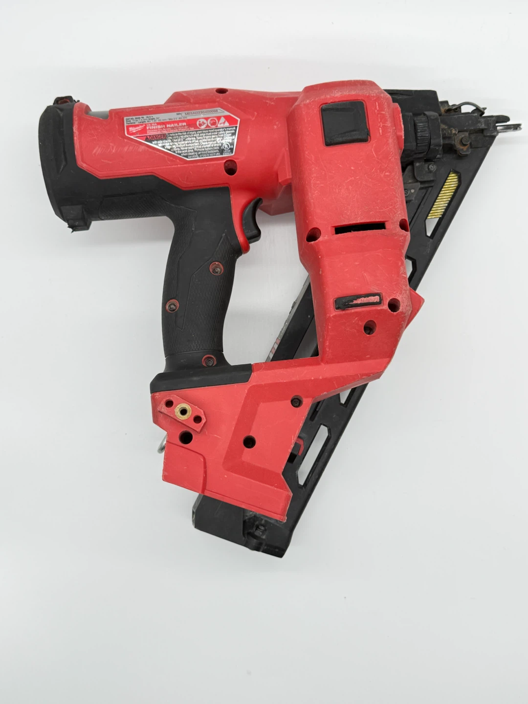 Milwaukee M18 FUEL Brushless GenII 15-Gauge Angled Finish Nailer - photo 2