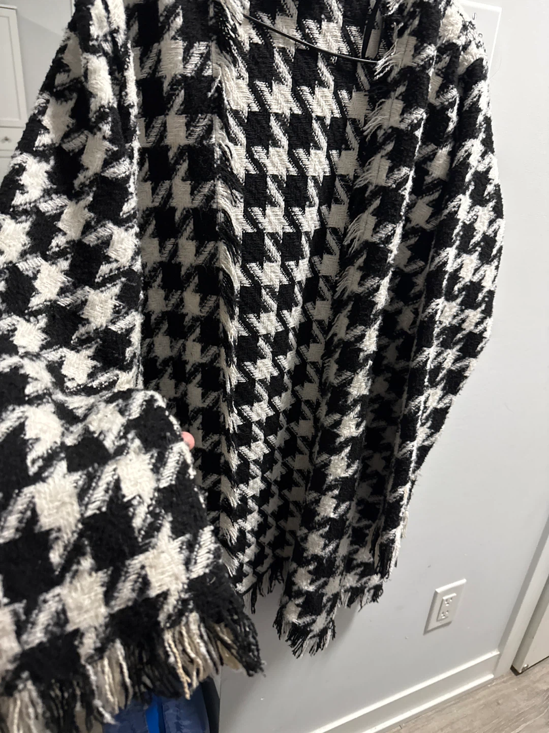 First Group Black and White Houndstooth Cardigan - photo 2