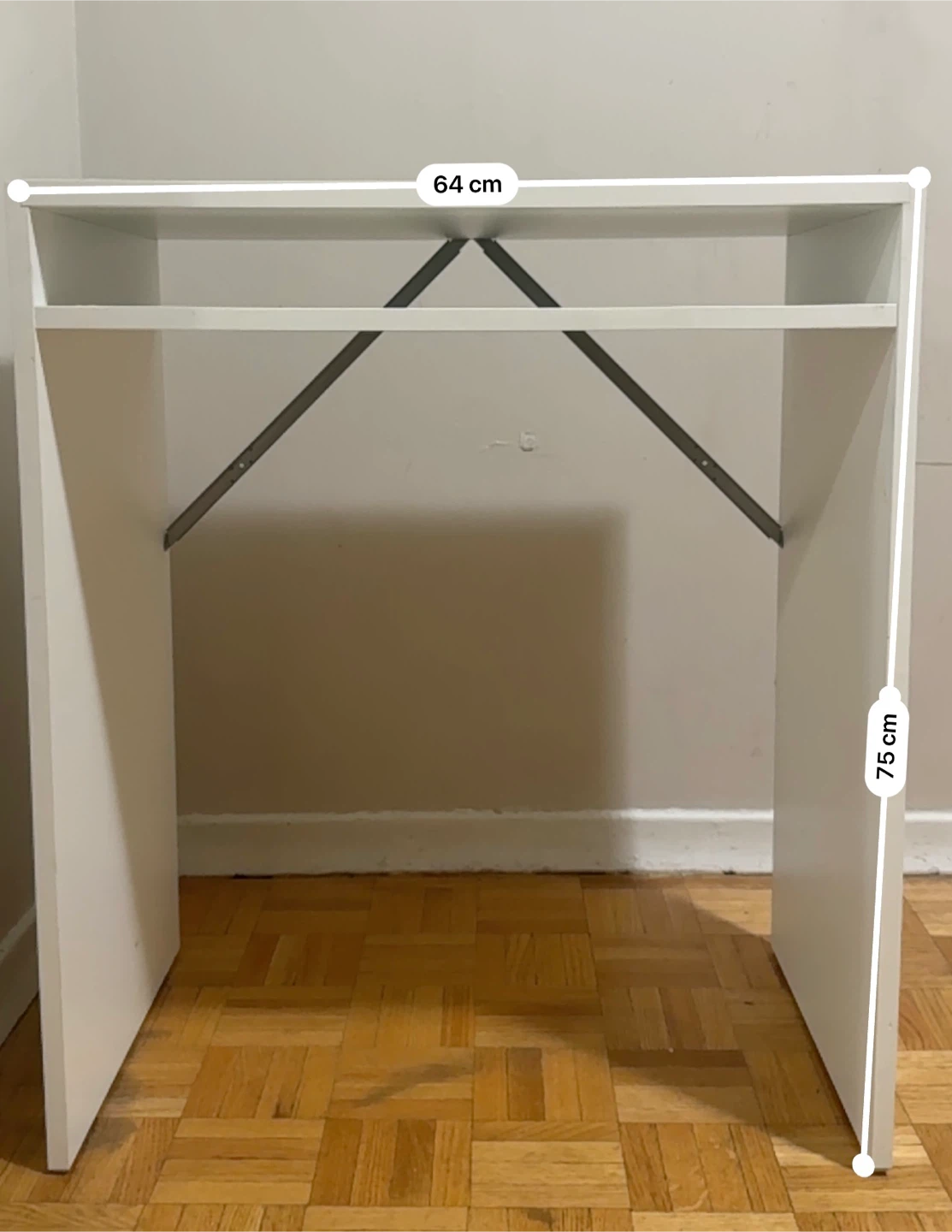 White Desk / Computer Table – Move-Out Sale