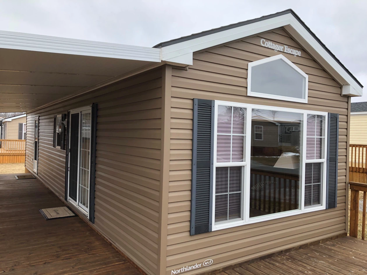 Recreational Cottage Golf Resort