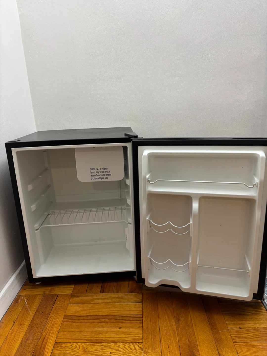Whirlpool Compact Mini Fridge - photo 2