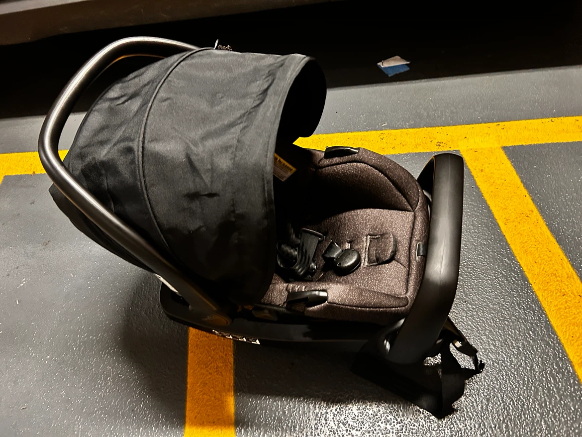 Evenflo Litemax Safemax Infant Car Seat - photo 2
