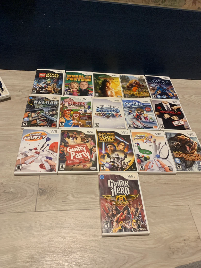 Collection of 14 Nintendo Wii Games