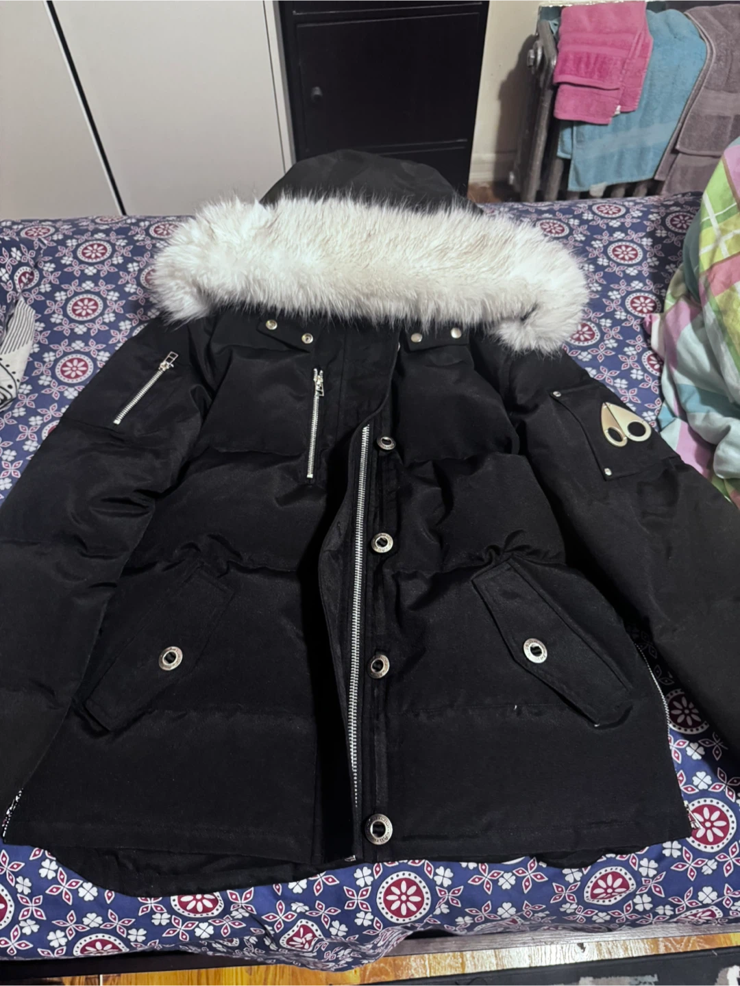 Moose Knuckles Winter Parka - Black - Size Medium - photo 3