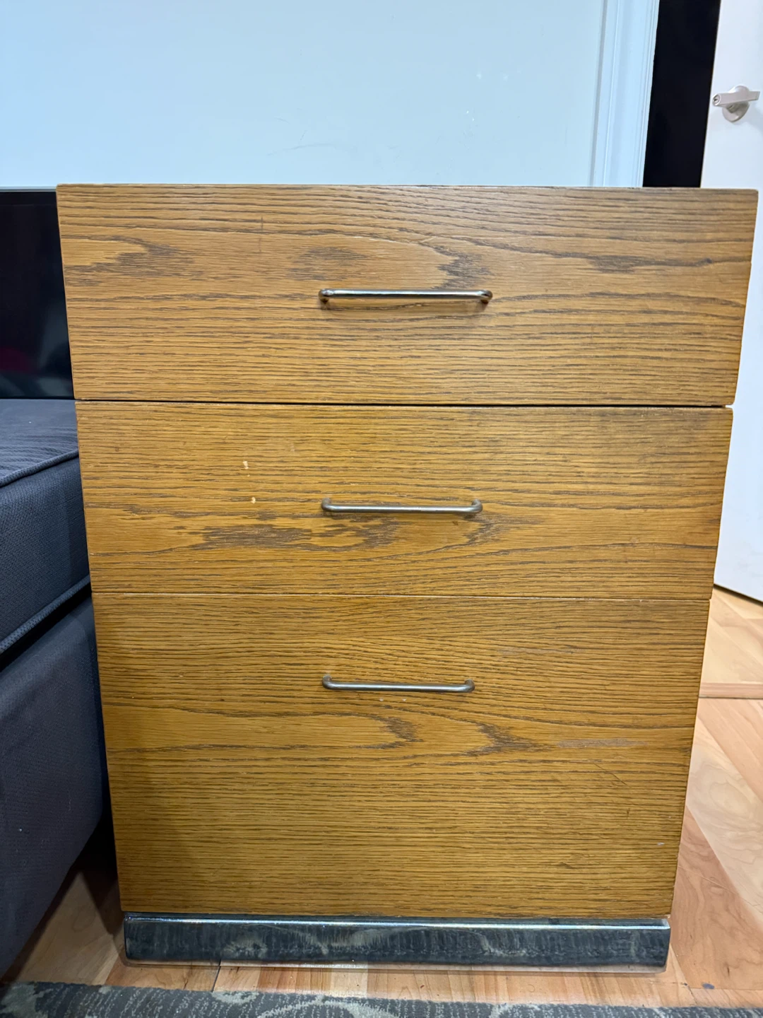 Wooden 3-Drawer Dresser – Lockable