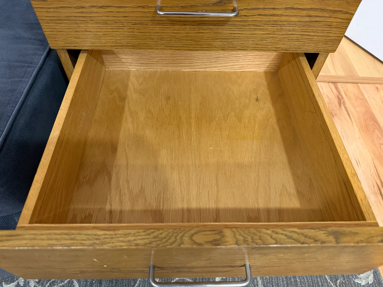 Wooden 3-Drawer Dresser – Lockable - photo 4