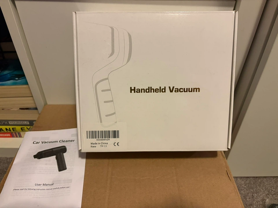 CORDLESS HANDHELD VACUUM