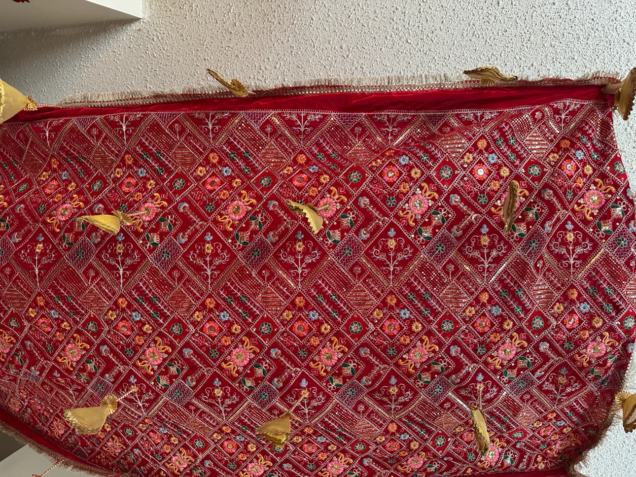 Red Embroidered Decorative Wall Hanging - photo 2