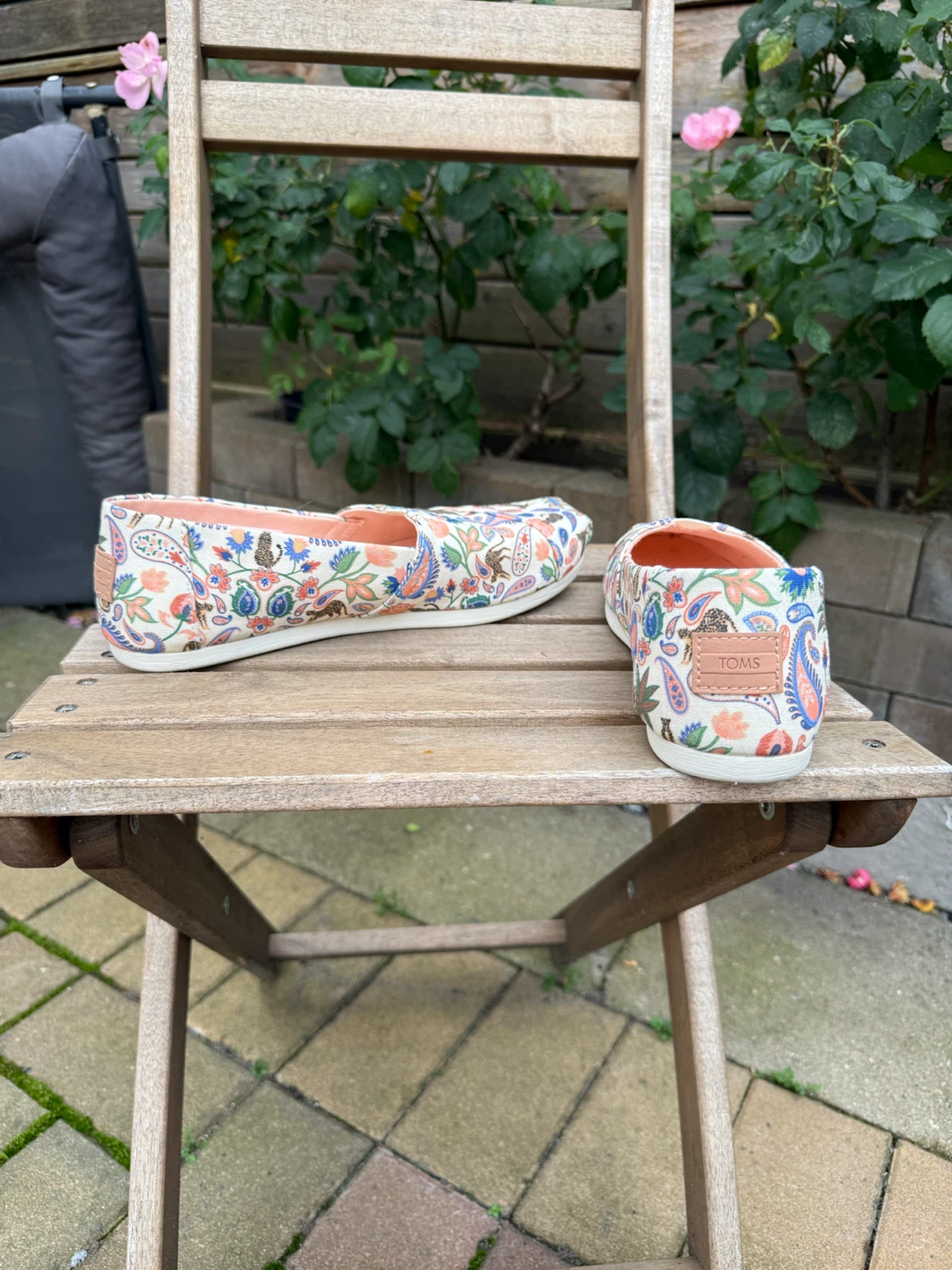 TOMS Floral Print Slip-on Shoes - photo 2