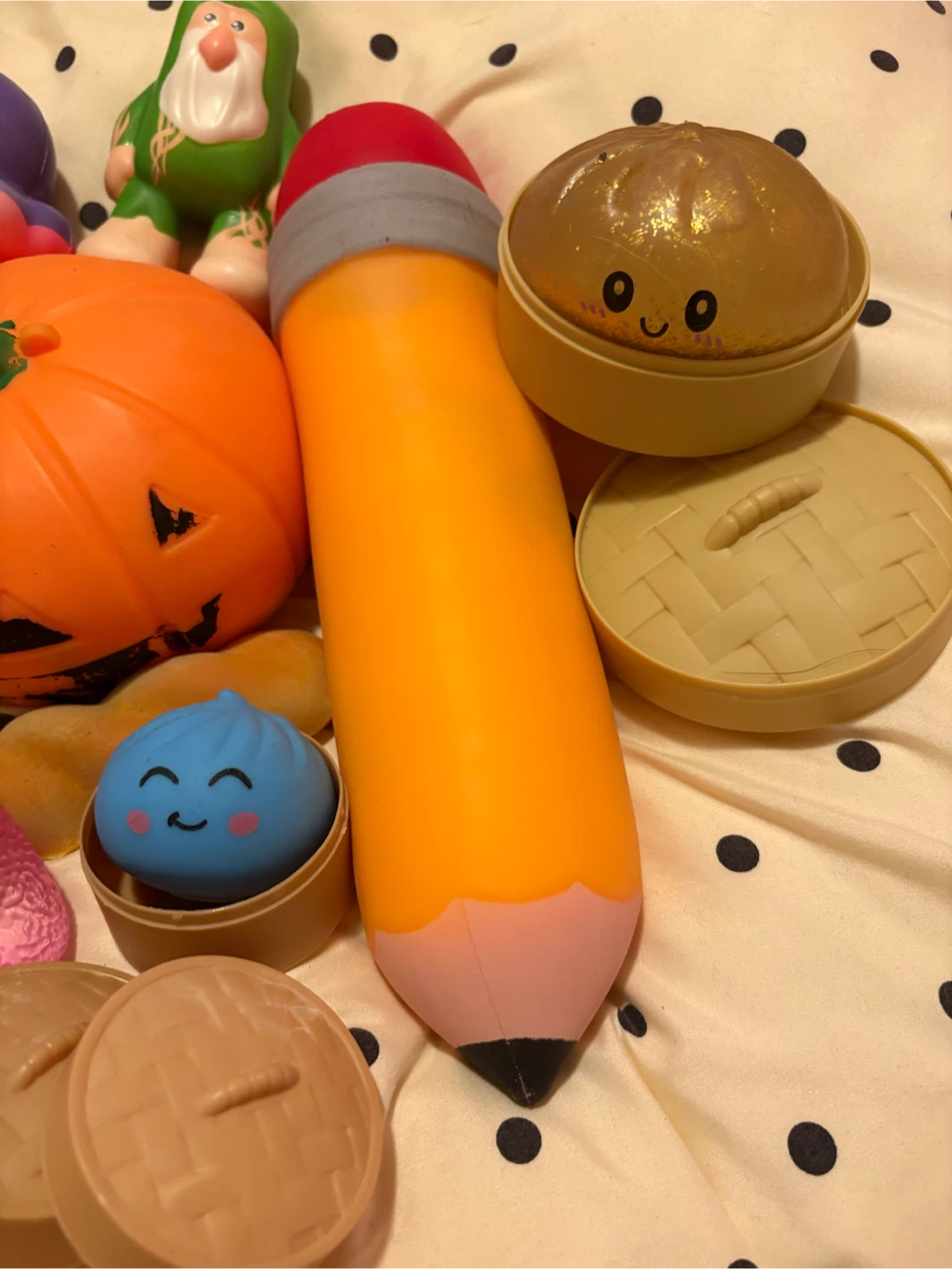 Bunch of Squishy Toy’s retail 84.62 - photo 3