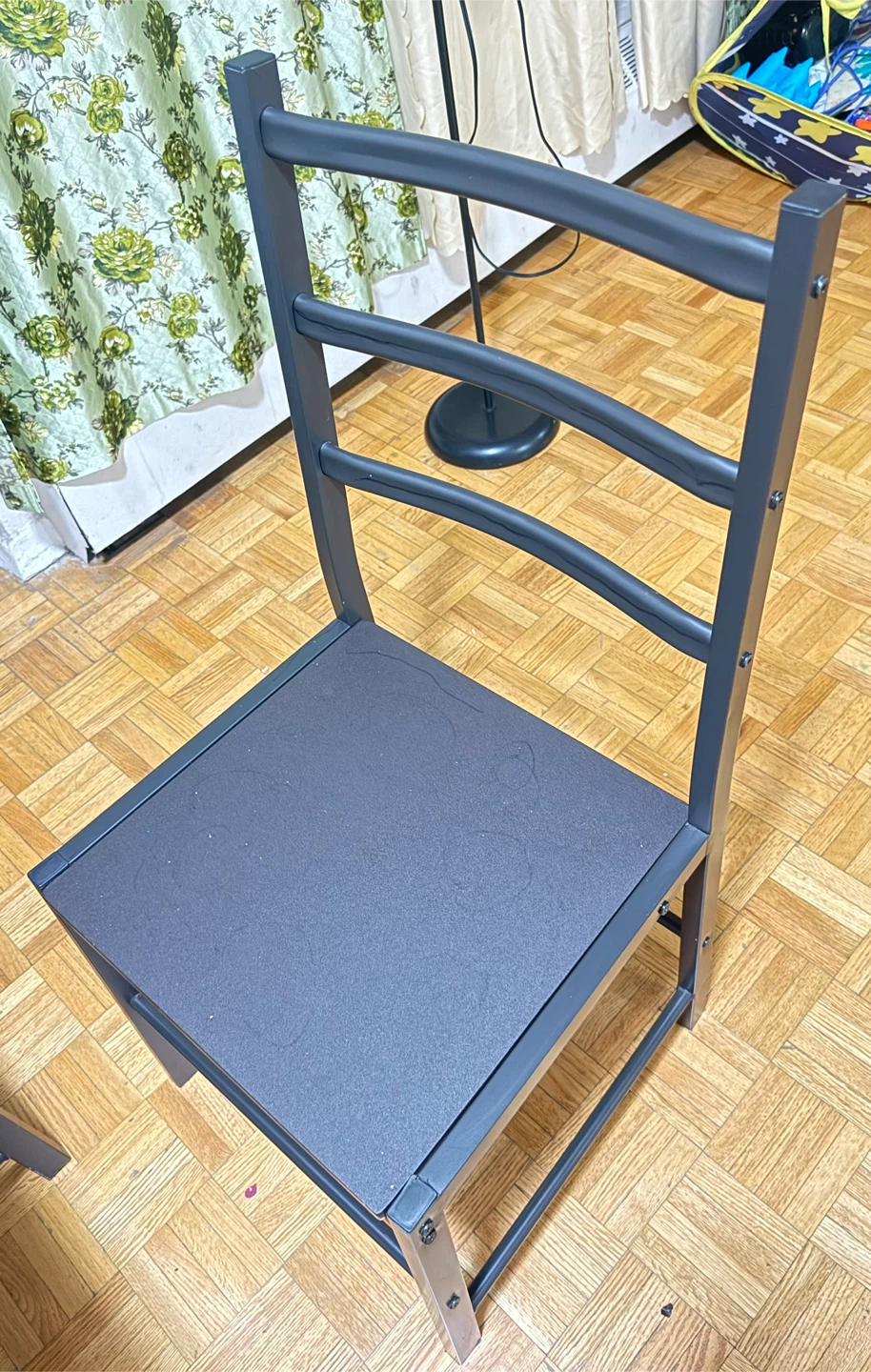 Move‑Out Sale – Dining Table + 4 Chairs - photo 4
