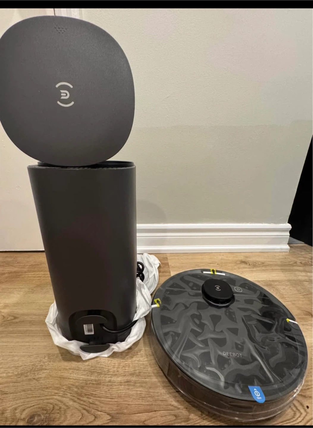 Ecovacs Deebot N8 robot Vacuum and Mop
