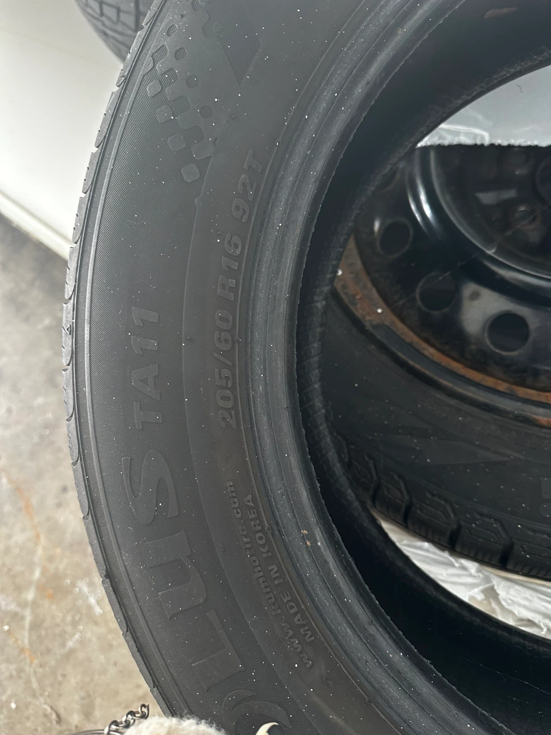 Snow tire for Toyota and kiks - photo 4