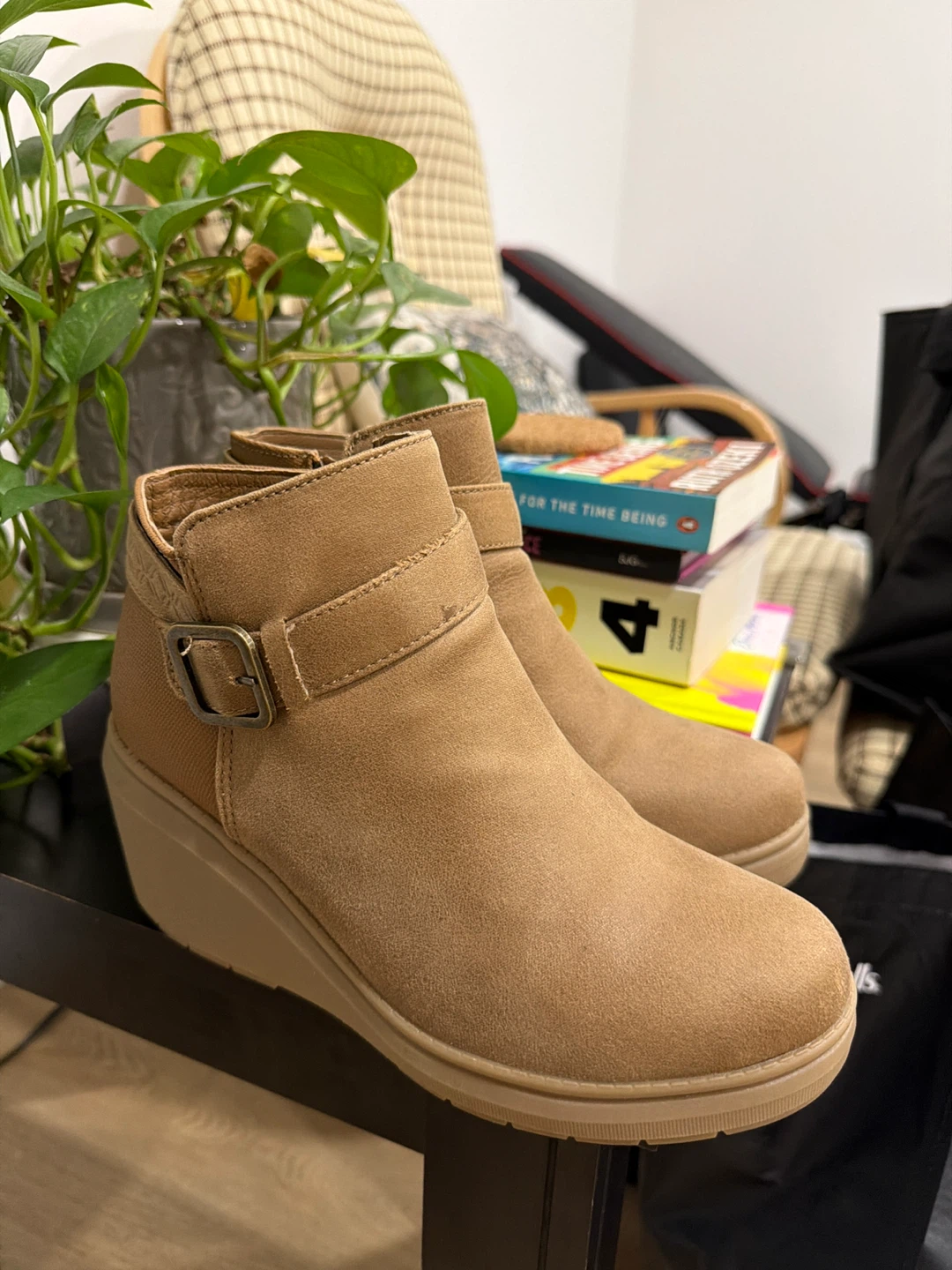 BOBS from Skechers tan wedge ankle boots (size 7) - photo 2