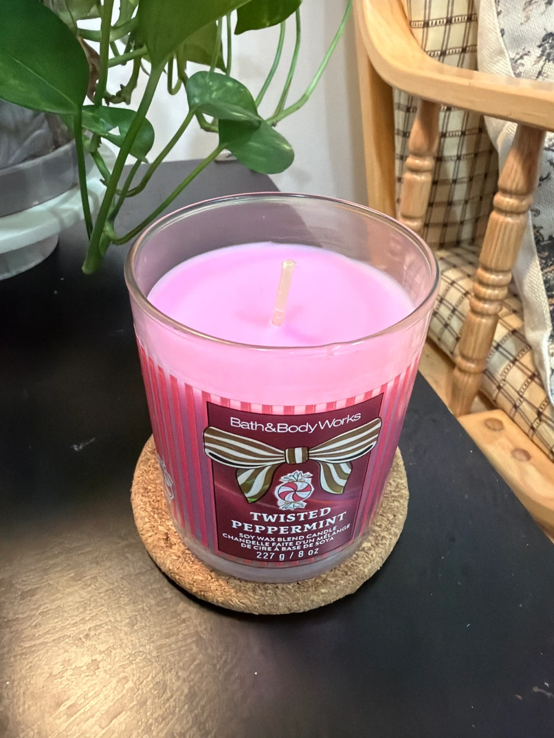 Bath & Body Works Twisted Peppermint Candle - photo 2