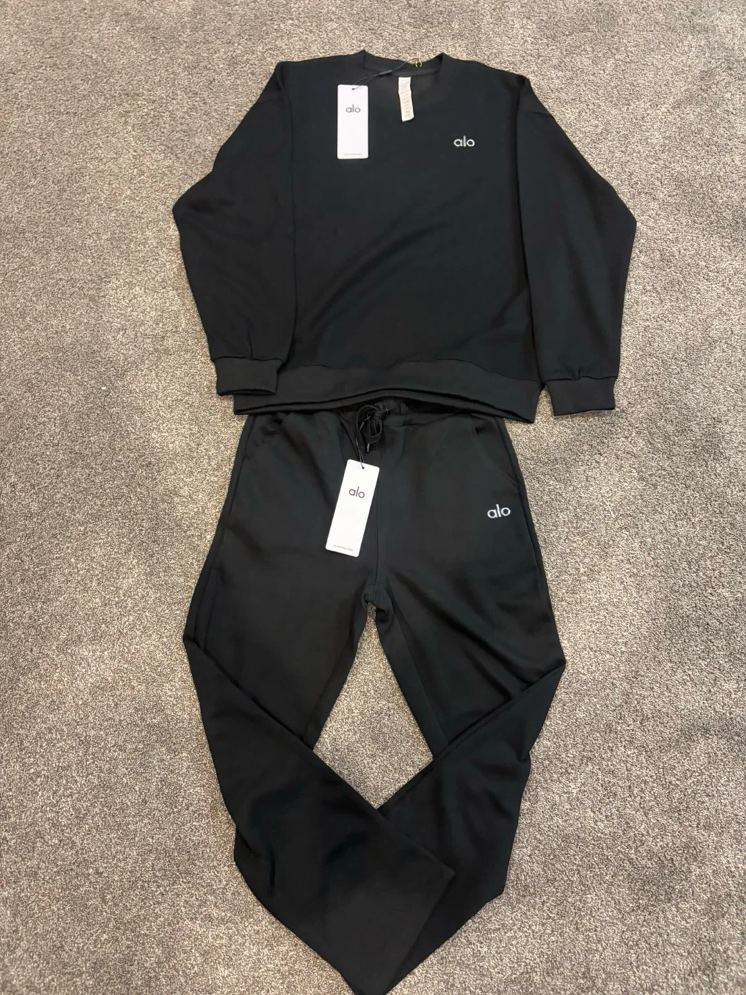 Alo Yoga Matching Sweat Set