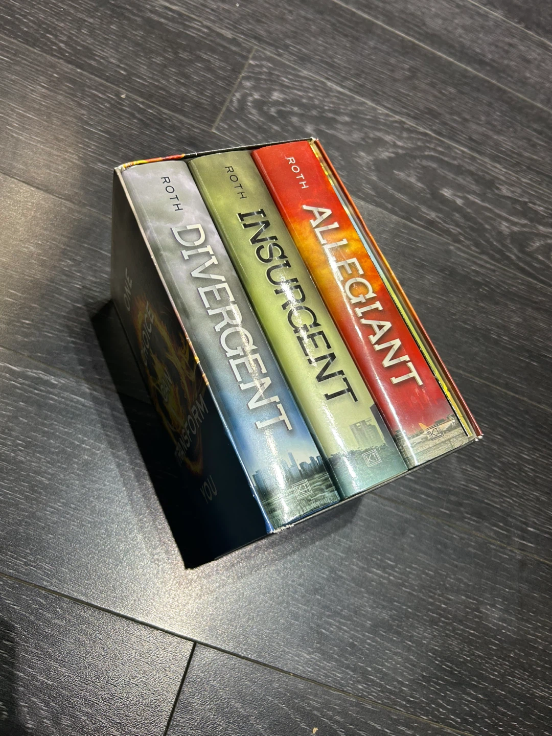 Divergent Hard Cover Box Set
